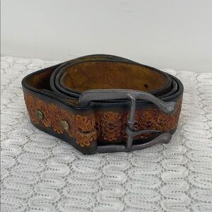 Vintage Wyoming Studios Embossed Leather Belt Brown 47” 70s